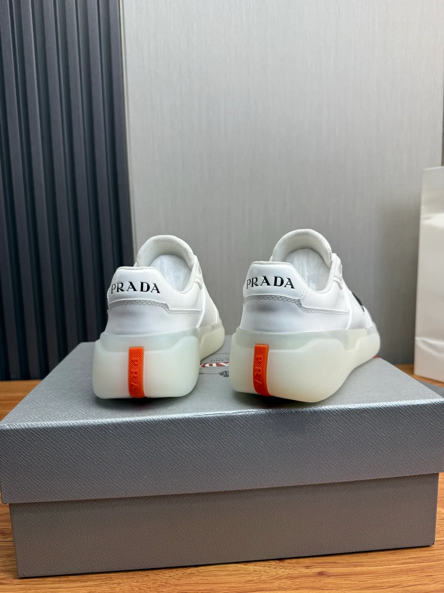 Factory price 600💰 [PRADA] Popular items in men's shoe counters, synchronized with the official website, 1 high-quality shipment ✔️Original cowhide + cowhide lining, 1🆚1 replica, original sole, 38-45 (45 customized, non-refundable)